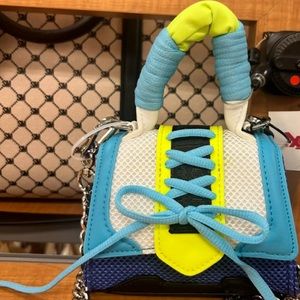 STEVE MADDEN MICRO SNEAKER BAG CROSS BODY NWT